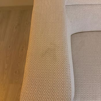İstikbal Koltuğunda Leke Ve Çökme, Yetkisiz Servisin İlgisiz Tutumu