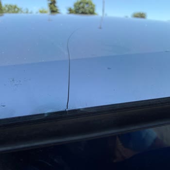 Tesla Juniper Tavan Camı Stres Çatlağı İçin Garanti Talebi Ve Servis Tutumu