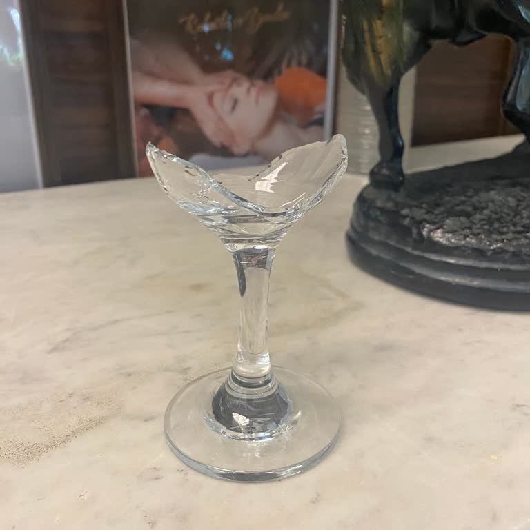 Havuzda Kırık Cam Parçalarıyla Karşılaşıldı Güvenlik Ve Temizlikte Ciddi Eksiklik