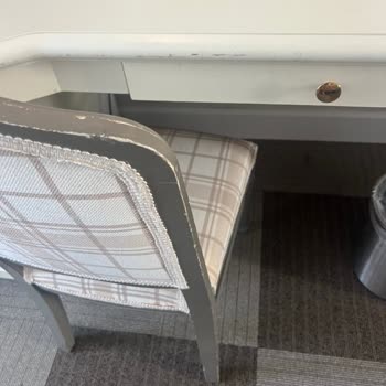 Balkon Korkuluk Eksikliği Ve Yetersiz Yatak Düzeni Nedeniyle Oda Değişikliği Talebi