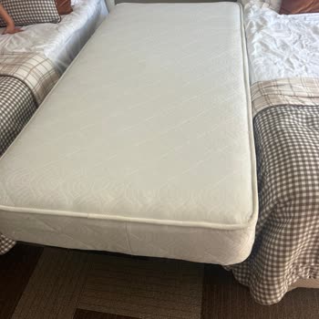 Balkon Korkuluk Eksikliği Ve Yetersiz Yatak Düzeni Nedeniyle Oda Değişikliği Talebi