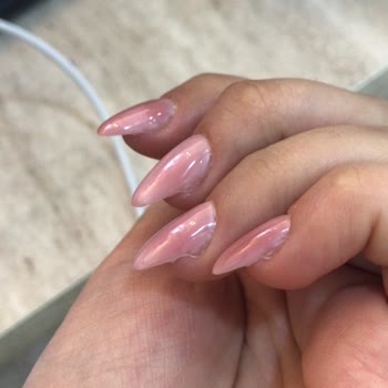 Ankara Nail Chic Only Salonunda Hijyenik Olmayan Tırnak İşlemi Ve Saygısız Çalışan Tutumu