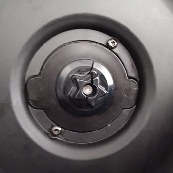 Bosch BGS7POW2 Süpürgede Tekrarlayan Kırık Parça Ve İade Talebi