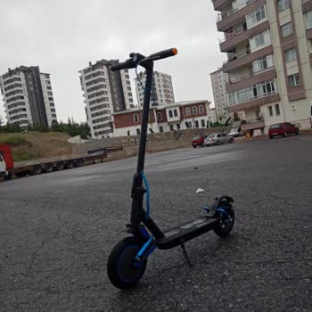 Piranha Store Scooter'ı Kalitesiz Lastik Sorunu Ve Destek Yokluğu Nedeniyle İade Talebi