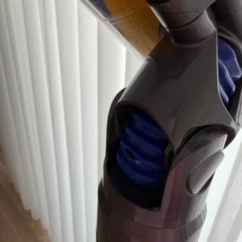 Dyson V15 Lazer Başlık Hortumundaki Yırtık Garanti Kapsamına Alınmadığı İçin Şikayet