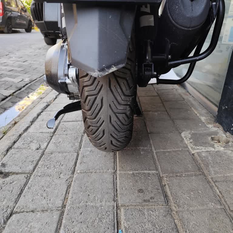 Arka Tekerlek Yamuk Gelen Honda Forza 250’de Güvenlik Problemi Ve Değişim Talebi