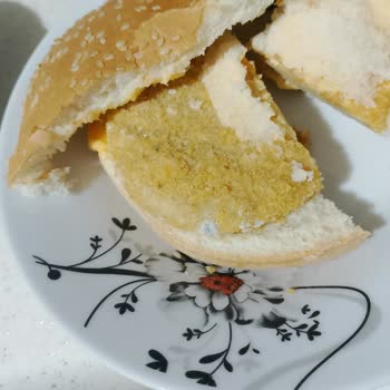 Son Kullanma Tarihi Geçmemiş Tavuk Burgerde Küflenme Ve İade Talebi