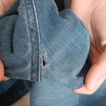 Garanti Kapsamında Yırtılan Kot Pantolonların Değişimi Talebi