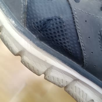 Skechers Ayakkabısının Üretim Kaynaklı Yırtılmasına Karşı Değişim İsteği