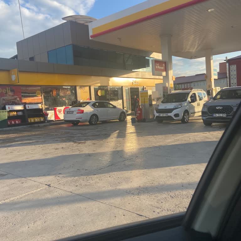 Shell Aşkale’de Benzin Yok İddiası Ve Alaycı Tavır