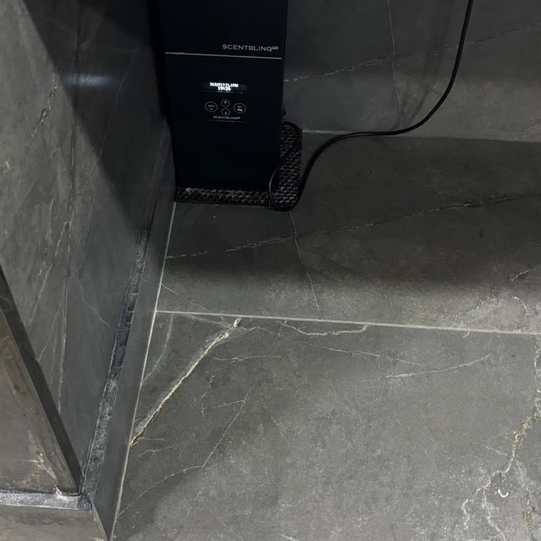 Palm City AVM'de Yoğun Koku Alerjik Reaksiyonları Tetikliyor