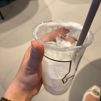 Kahve Dünyası'ndan Buzla Dolu Latte, Yetersiz İçerik