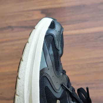 Ürün Kalitesi Sorunu Nedeniyle Skechers Ayakkabının İadesi Ve Ücret İadesi Talebi