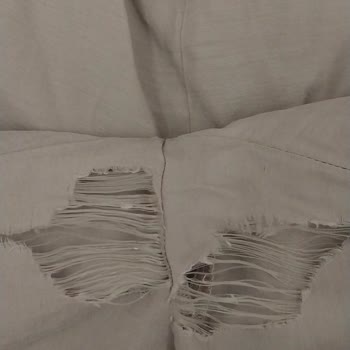 Kısa Sürede Yırtılan Zara Kargo Pantolonu İçin Mağaza İlgisizliği
