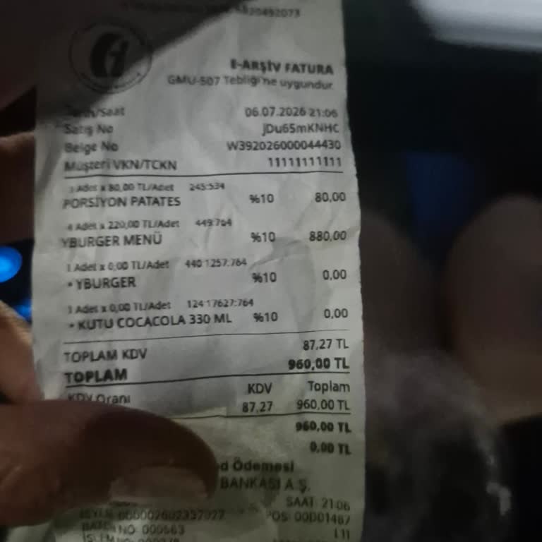 Salata Ve Mezeler Ücretsiz Sunulmadı, Ücretli Olduğu Söylendi