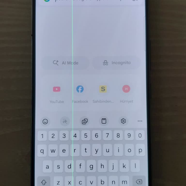 Galaxy S22'de Yeşil Çizgi: Ücretsiz Ekran Değişimi Talebi
