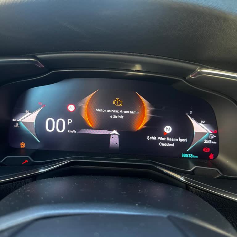 Yeni Araçta Elektronik Arıza Yol Yardımının Yokluğu Ve Servis İhmali