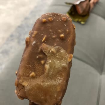 Bozulmuş Magnum Mini Dondurma İçin Sağlık Endişesi Ve İade Talebi