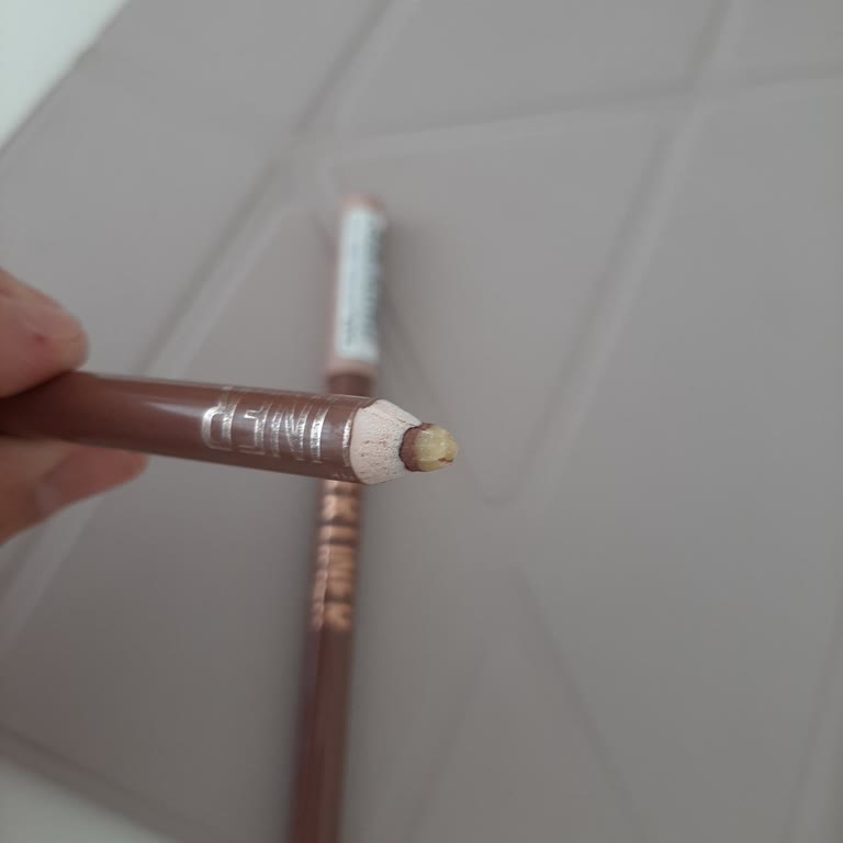 Maybelline Lifter Liner Dudak Kaleminde Sertleşme Ve Renk Kaybı, İade Talebi