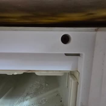 Arçelik Çamaşır Makinesinde Erken Paslanma Ve Vida Korozyonu