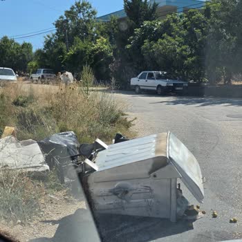 Silifke Tosmurlu Mahallesinde Çöp Toplama Sıklığı Yetersiz Ve Çöp Dağınıklığı