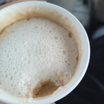 Shell Bozulmuş Süt İçeren Latte Sağlık Endişesi