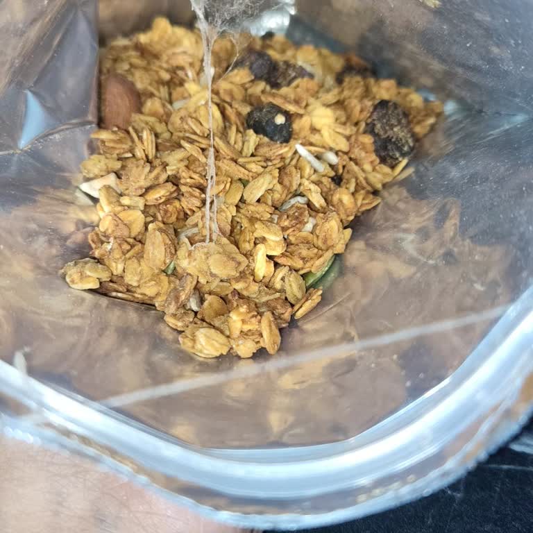 Kurtlanmış Granola Ürünü Hijyen Ve Güven Sorunu