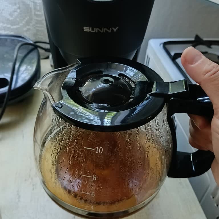 Sunny Kahve Makinesi Kahve Yapmıyor Ve Kendiliğinden Duruyor, Servis Sonrası Çözüm Bulunamadı