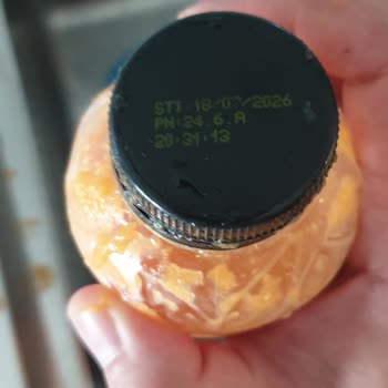 Patlayan Şişeler Ve Bozuk Portakal Suyu Sağlık Ve Maddi Risk