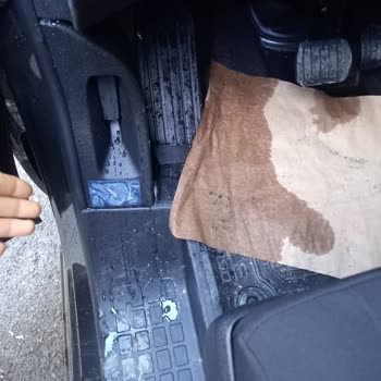 Öz Toprak Toyota’da Ön Cam Su Alması Ve Uzun Süreli Çözülmemiş Servis Sorunu