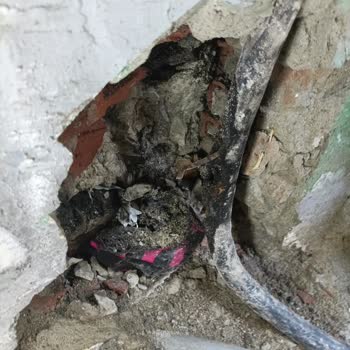 Kağıthane'de Elektrik Kesintisi İçin BEDAŞ'ın Gecikmeli Müdahalesi