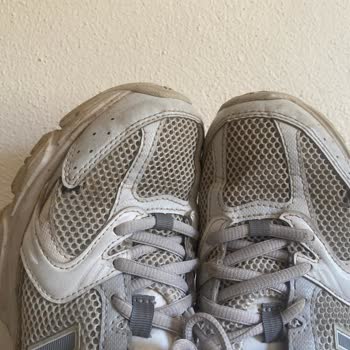 New Balance Ayakkabısında Kısa Sürede Yırtılma, Değişim Talebi