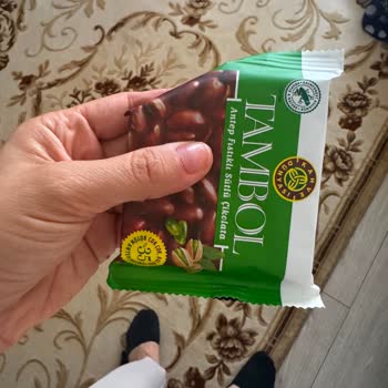 Kahve Dünyası Tam Bol Fıstıklı Çikolatasının Köşesi Eksik Çıktı
