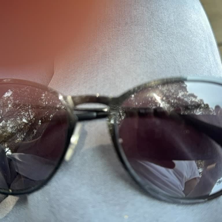 Rayban Güneş Gözlüğü Camları Çabucak Çizildi, Ürün Kalitesine Güven Zedelendi