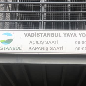 Metin Oktay Caddesi Asansör Kapalı: Hastalar Ve Yaşlılar Uzun Merdiven Çıkmak Zorunda