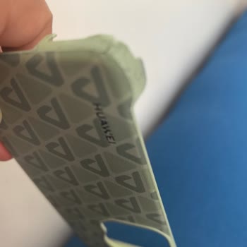 Koruyucu Aksesuar Yok, Servis Zor Ve İade Reddi