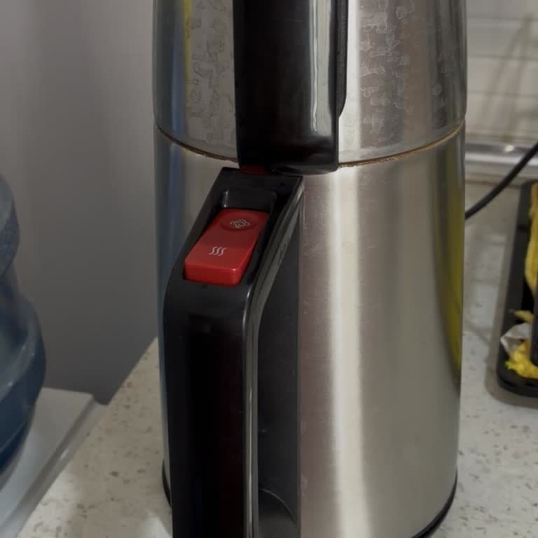 Sürekli Arızalanan Çay Makinesi İçin Değişim Talebi