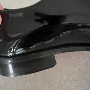 Ayakkabı Ve Takım Elbise Teslimindeki Kalitesiz Ürün Ve Kaba Personel Tutumu