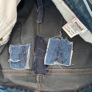 Mavi Premium Jean Pantolonunda Dayanıksız Kumaş Ve Sürekli Yırtılma