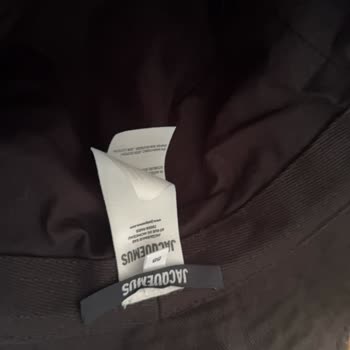 Az Kullanılmış Jacquemus Şapkamda Amblem Karardı Ve Red Cevabı Aldım
