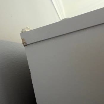 Defolu Gardırop Ve İlgisiz Müşteri Desteği