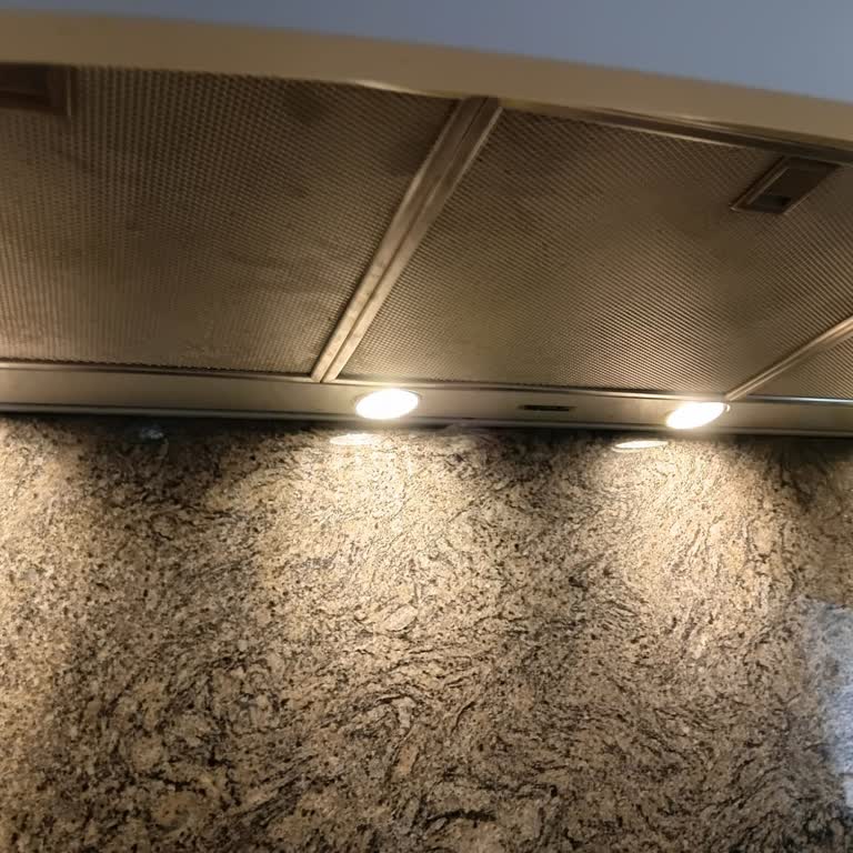Miele Spot Lambaları İçin Aşırı Fiyatlandırma Ve Yetersiz Servis