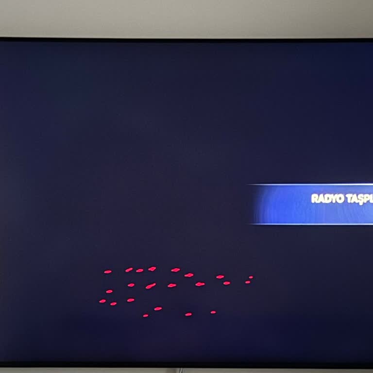 Üretim Hatası Nedeniyle Samsung QLED Televizyonumda Kırmızı Lekeler Ve Ücretsiz Değişim İsteği