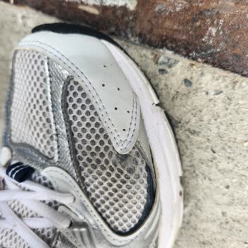 New Balance 530 Ayakkabıda Yırtılan Filmler Garanti İhmal Edildi