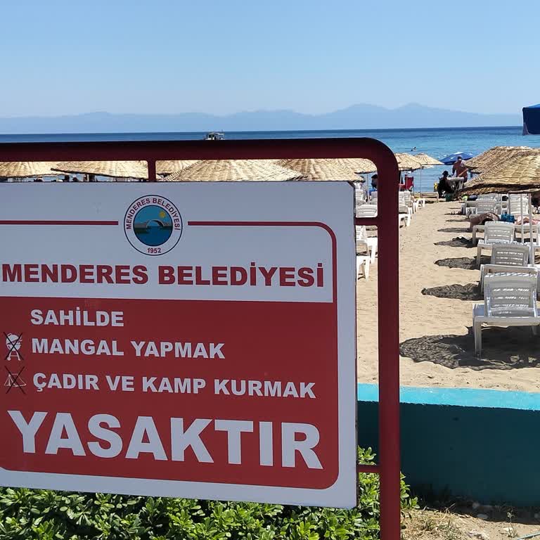 Korsan İşletmeler Özdere Halk Plajını Ücretli Olarak İşgal Ediyor