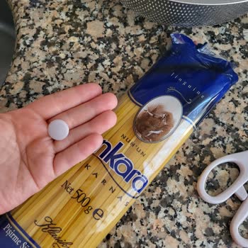 Makarna Paketi İçinde Bulunan Yabancı Parça Sağlık Ve Hijyen Riski