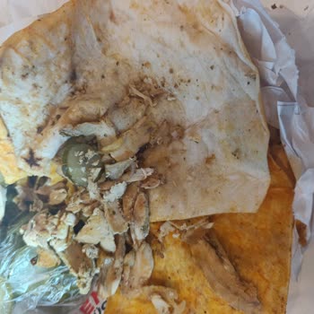 Döner Sos Ve Mayonez Yok, Patates Bayat Ve Ekmek Kuru Olduğu İçin İade Talebi