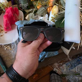 Blackglasses Gelen Ürün Videodaki Ürünle Hiçbir Şekilde Alakalı Değildi