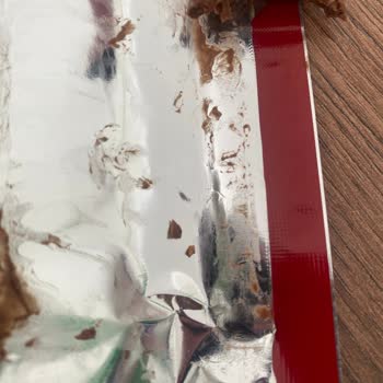 Tadelle Çikolata İçinde Sert Ceviz Kabuğu: Gıda Güvenliği İhlali