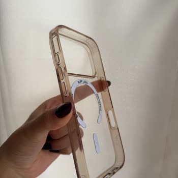 İPhone 17 Pro Şeffaf Kılıfın Sararması Ve İade Talebi
